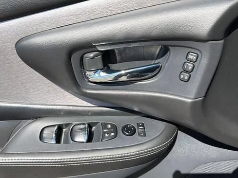 Used 2023 Nissan Murano SL AWD/4WD image 15