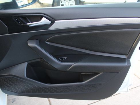 Used 2021 Volkswagen Jetta S image 7