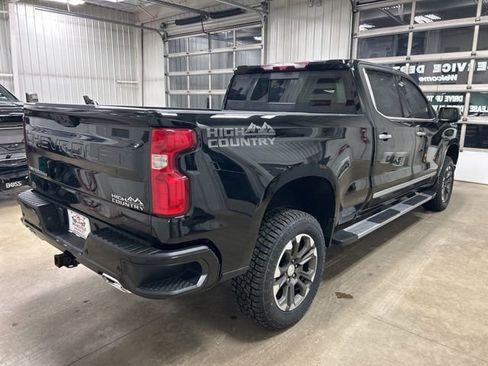 Used 2024 Chevrolet Silverado 1500 High Country w/ Technology Package image 5