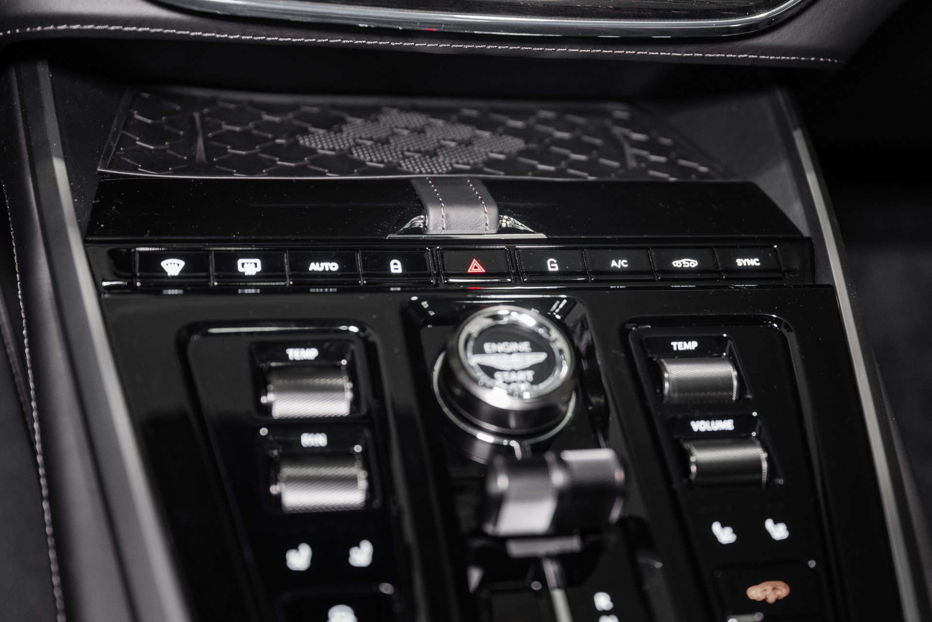 New 2026 Aston Martin DBX 707 AWD/4WD image 34