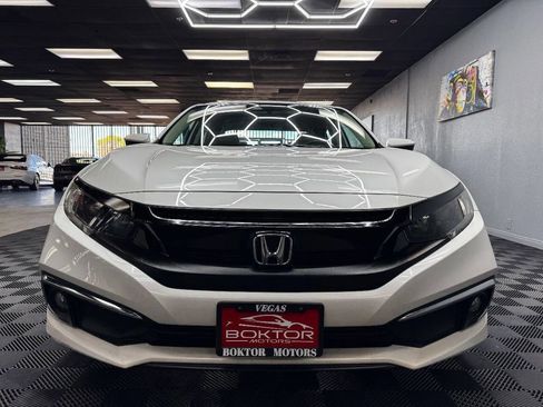 Used 2019 Honda Civic EX image 3