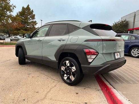 Used 2025 Hyundai Kona SEL image 8