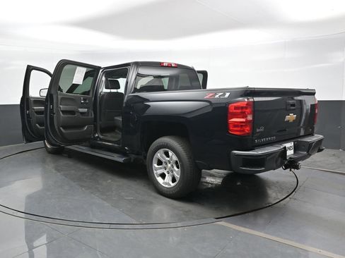 Used 2018 Chevrolet Silverado 1500 LT w/ All Star Edition AWD/4WD image 46