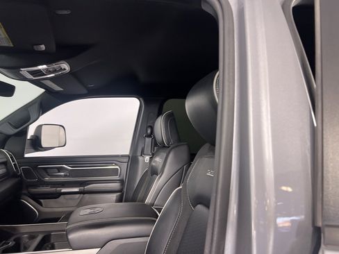 Used 2022 RAM 1500 Laramie image 22