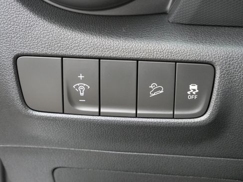 Certified 2022 Hyundai Kona SEL w/ Convenience Package image 21