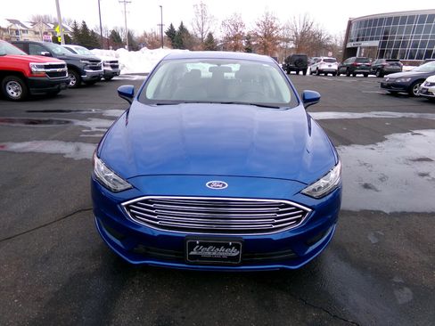 Used 2018 Ford Fusion SE image 8