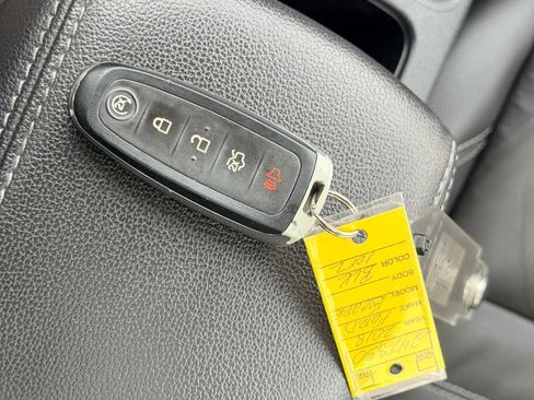 Used 2018 Ford Escape Titanium image 36