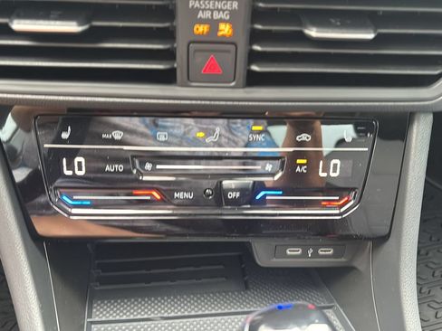 New 2026 Volkswagen Jetta SE FWD image 25