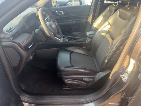 Used 2023 Jeep Compass Altitude image 15