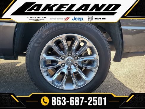 Used 2023 RAM 1500 Laramie AWD/4WD image 9