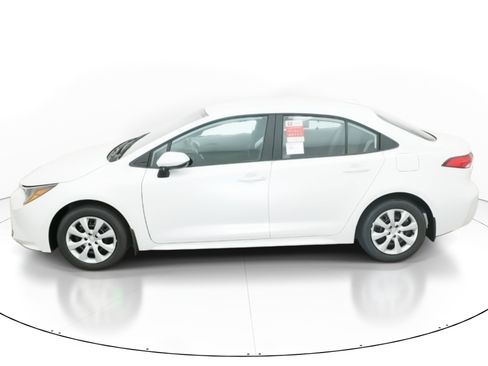 New 2026 Toyota Corolla LE image 3