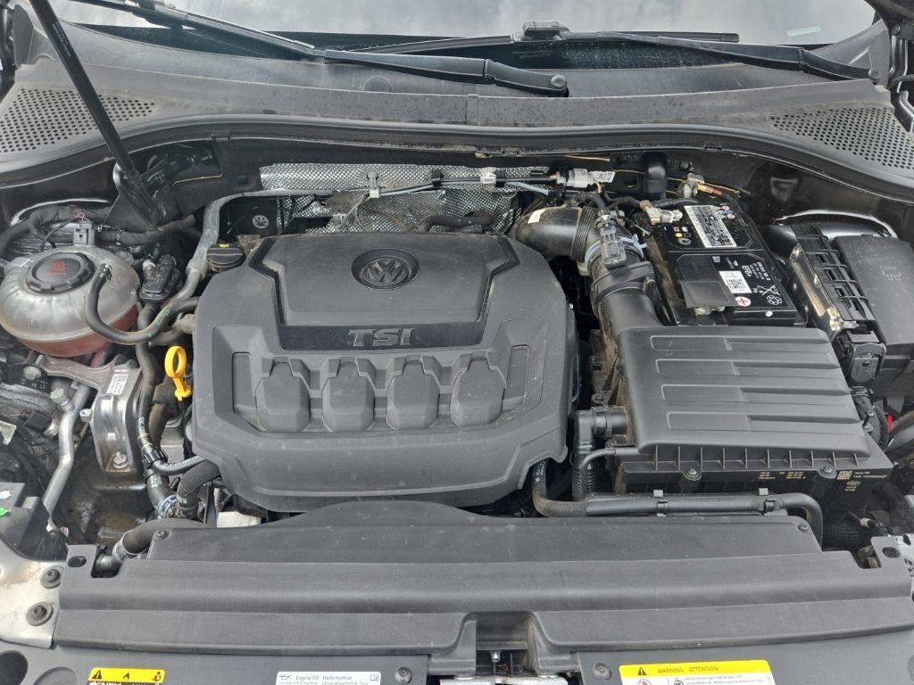 Used 2023 Volkswagen Tiguan SE R-Line FWD image 34