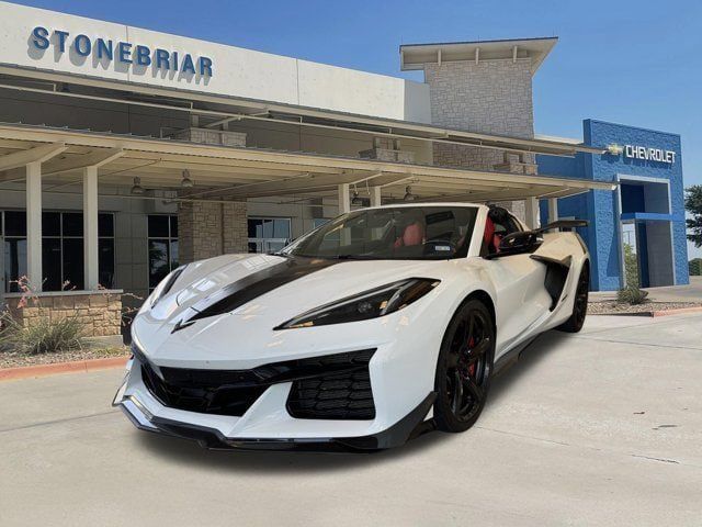 Used 2024 Chevrolet Corvette Z06 w/ Z07 Performance Package RWD image 2