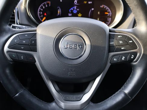 Used 2019 Jeep Grand Cherokee High Altitude image 32