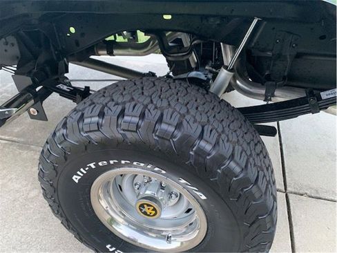 Used 1991 GMC Suburban 4WD image 8