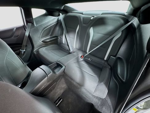 Used 2021 Chevrolet Camaro SS RWD image 12