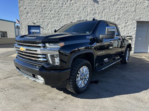 Used 2021 Chevrolet Silverado 2500 High Country w/ Z71 Off-Road Package image 1