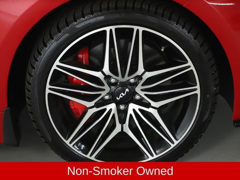 Used 2023 Kia Stinger GT2 AWD/4WD image 11