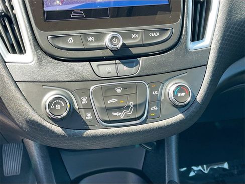 Used 2024 Chevrolet Malibu RS image 15