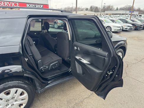Used 2016 Dodge Journey SE w/ Flexible Seating Group image 11