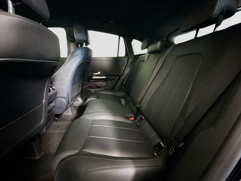 Used 2022 Mercedes-Benz GLA 250 w/ Premium Package Lite image 25