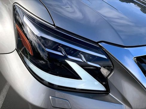 Used 2023 Lexus GX 460 Premium image 28