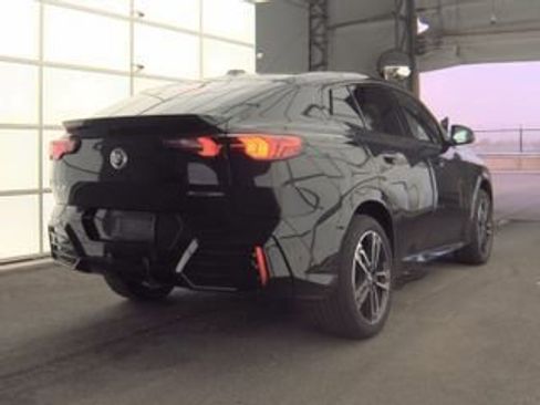 Used 2025 BMW X2 xDrive28i image 6