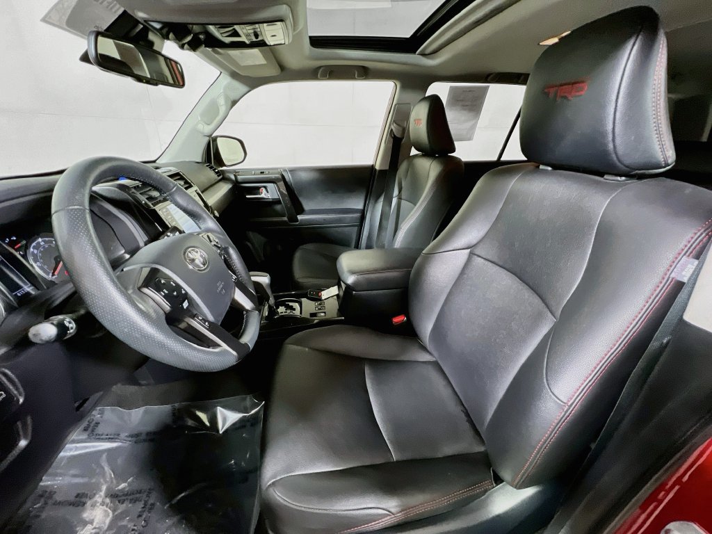 Certified 2020 Toyota 4Runner TRD Off-Road Premium w/ Moonroof Package AWD/4WD image 18
