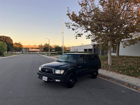 Used 2003 Toyota Tacoma 2WD Regular Cab image 9