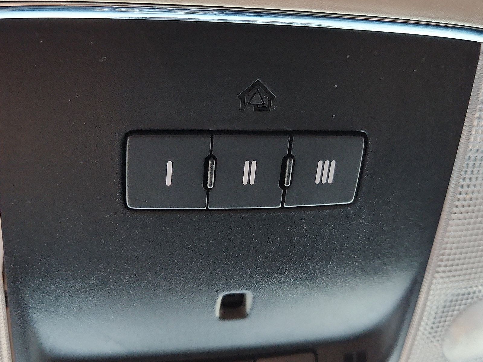 Used 2021 Chrysler 300 Touring L RWD image 17