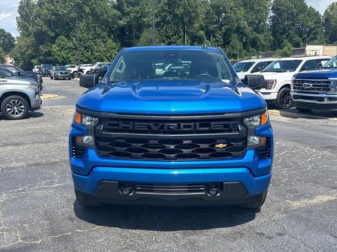 Used 2024 Chevrolet Silverado 1500 Custom AWD/4WD image 2