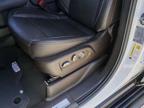 Used 2024 GMC Yukon XL Denali w/ Max Trailering Package AWD/4WD image 8