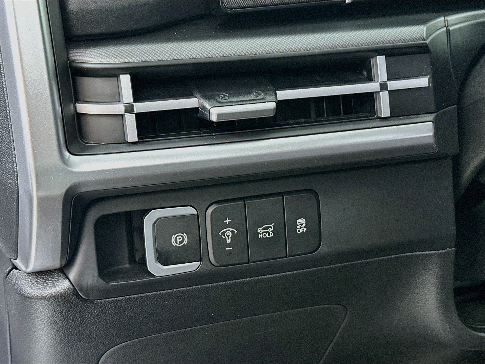 Certified 2026 Hyundai Santa Fe SEL AWD/4WD image 10