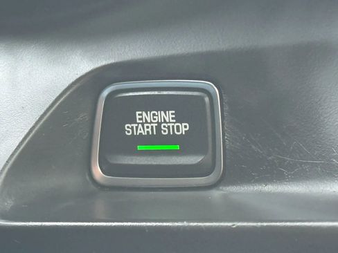 Used 2018 Chevrolet Camaro SS image 33