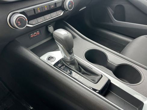 Used 2025 Nissan Altima 2.5 SV image 42