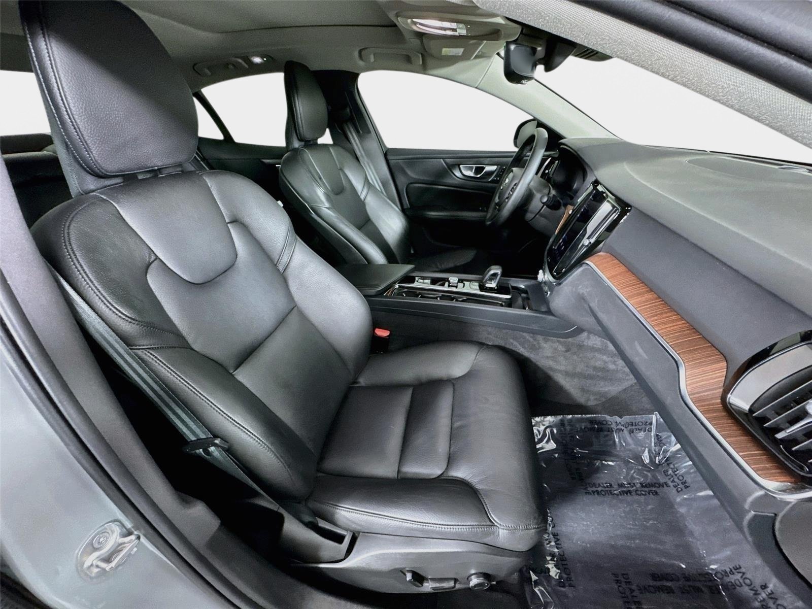 Used 2024 Volvo S60 B5 Plus w/ Protection Package Premier AWD/4WD image 29