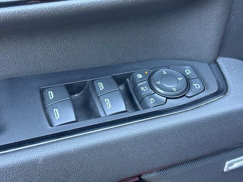 Used 2025 GMC Sierra 2500 AT4 w/ Technology Package AWD/4WD image 11
