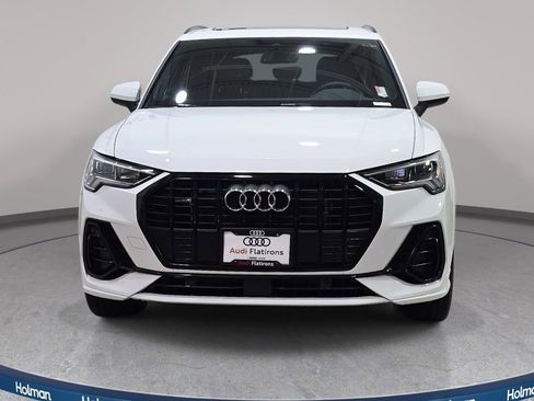 Used 2025 Audi Q3 2.0T Premium w/ Convenience Package AWD/4WD image 3