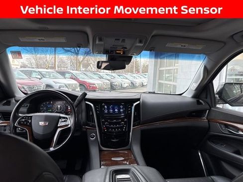 Used 2019 Cadillac Escalade Luxury w/ Escalade Sport Edition image 23