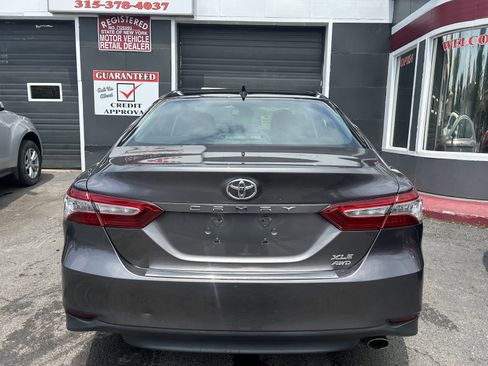 Used 2020 Toyota Camry XLE AWD/4WD image 7