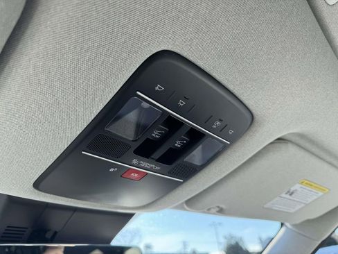 Used 2026 Hyundai Palisade Limited image 31