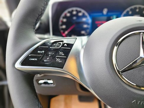 New 2026 Mercedes-Benz GLC 300 4MATIC image 23