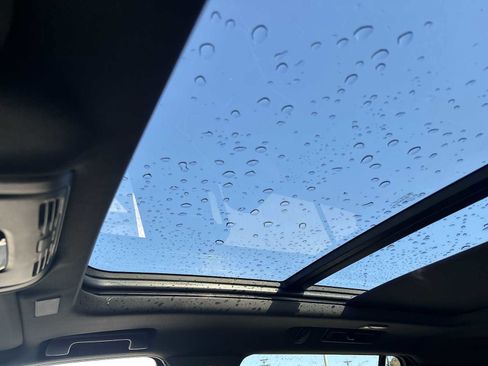 New 2026 Cadillac Escalade Luxury image 18