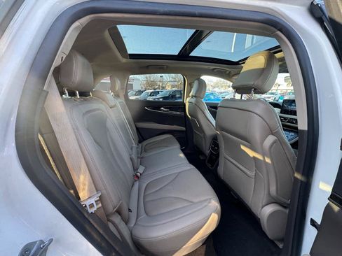 Used 2021 Lincoln Nautilus Reserve FWD image 29