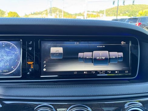 Used 2015 Mercedes-Benz S 550 Sedan image 14
