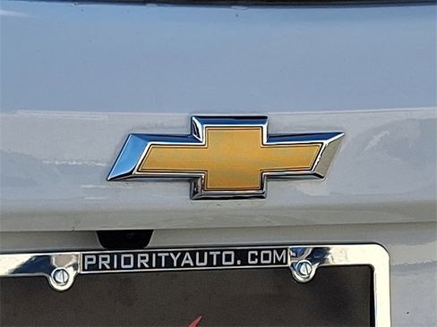 Used 2022 Chevrolet Equinox LS image 23