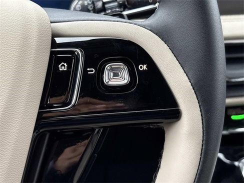 New 2026 Lincoln Corsair Premiere image 26