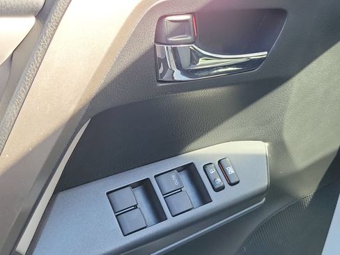 Used 2018 Toyota RAV4 XLE FWD image 26