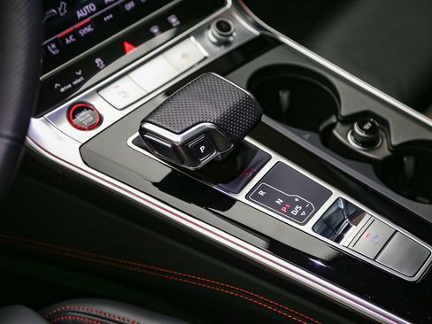 Certified 2021 Audi RS 6 w/ Executive Package AWD/4WD image 31