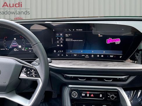 Used 2025 Audi Q5 Premium w/ Convenience Package image 9